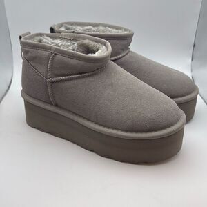 CUSHIONAIRE Hippy Women’s Platform Ankle Boots – Genuine Suede, Faux Fur Lining